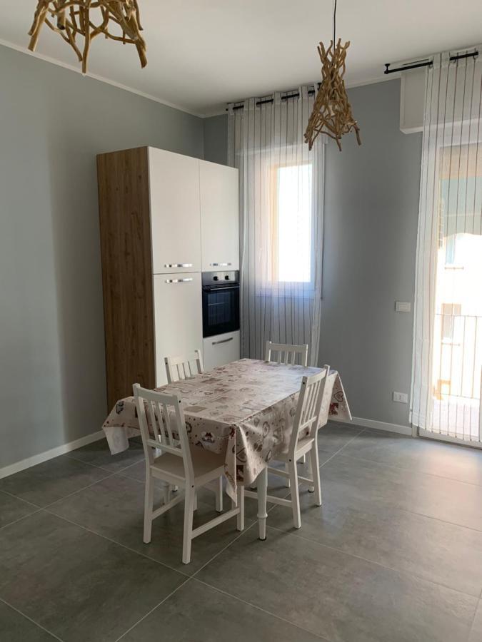 Ugo Lenzi 6 Apartments Bologna Esterno foto